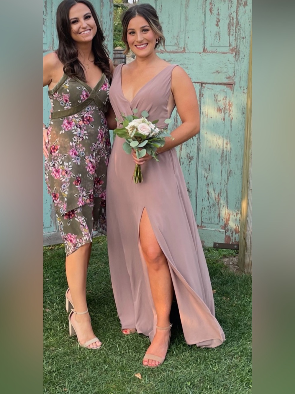 Sleeveless V-Neck Mauve Maxi Dress with Front Slit